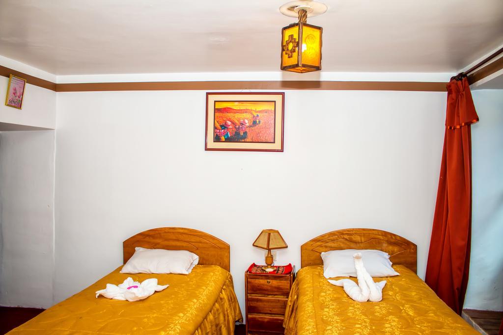 Marlon'S House Cusco Hotell Santa Ana  Rum bild